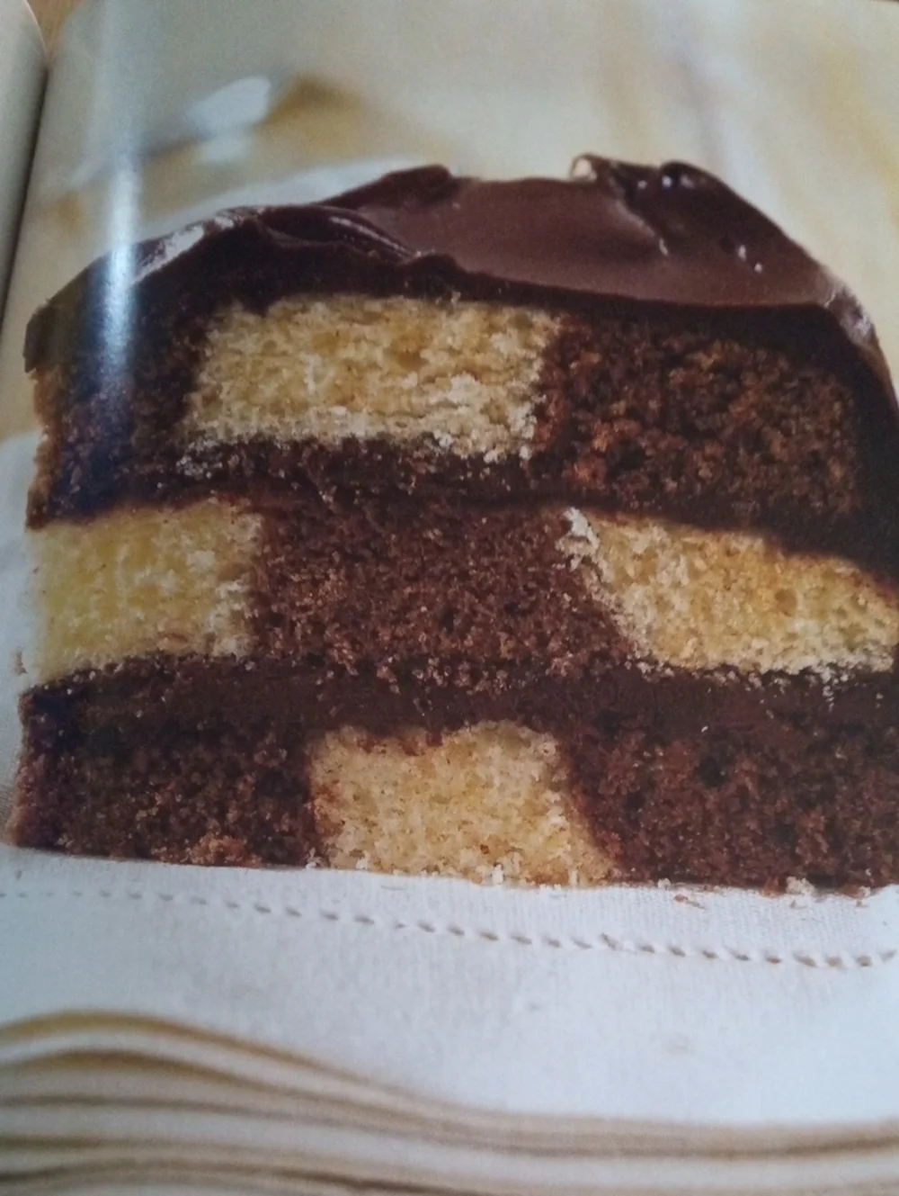 COOKBOOK Chocolate Cake - 150 Recipes
